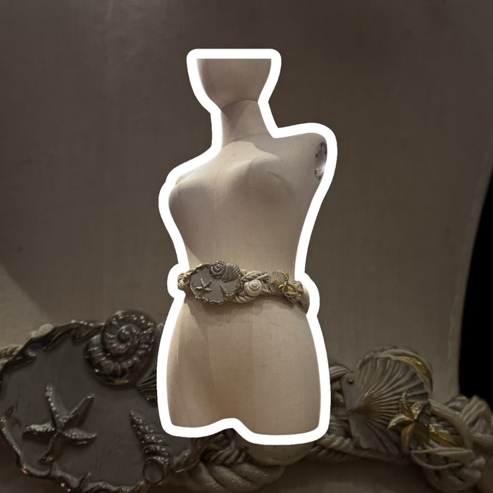 Carolyn Tanner, adjustable white and silver shells belt