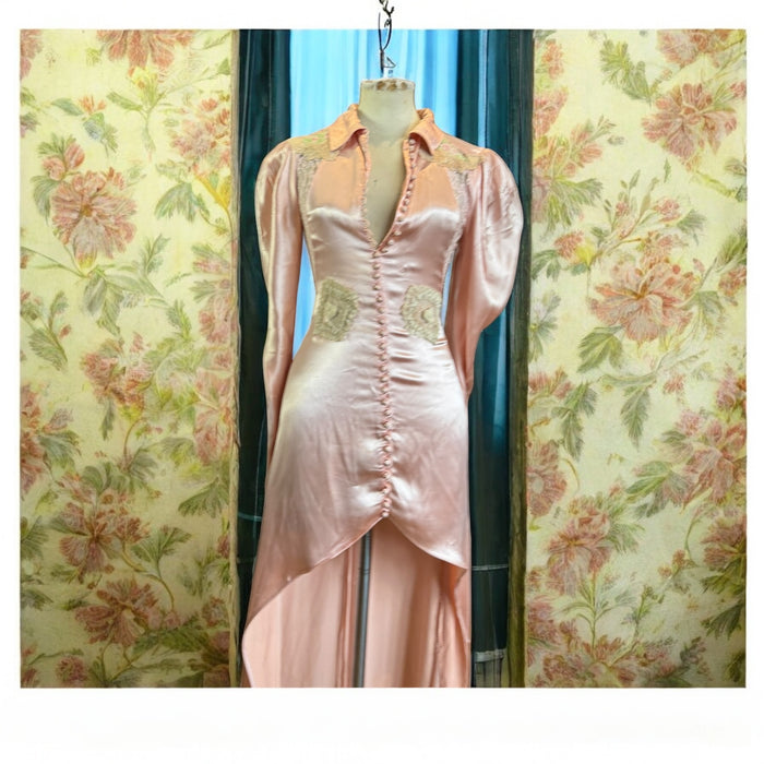 Arianna, 20s silk and lace buttoned long sleeve coat