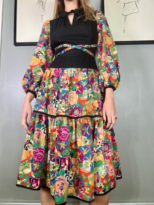 Virginia, 70s floral dress