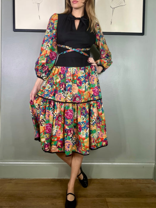 Virginia, 70s floral dress