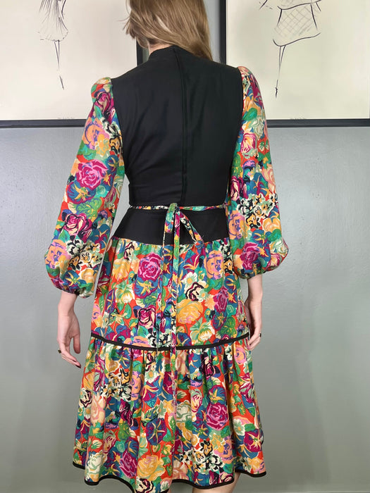 Virginia, 70s floral dress