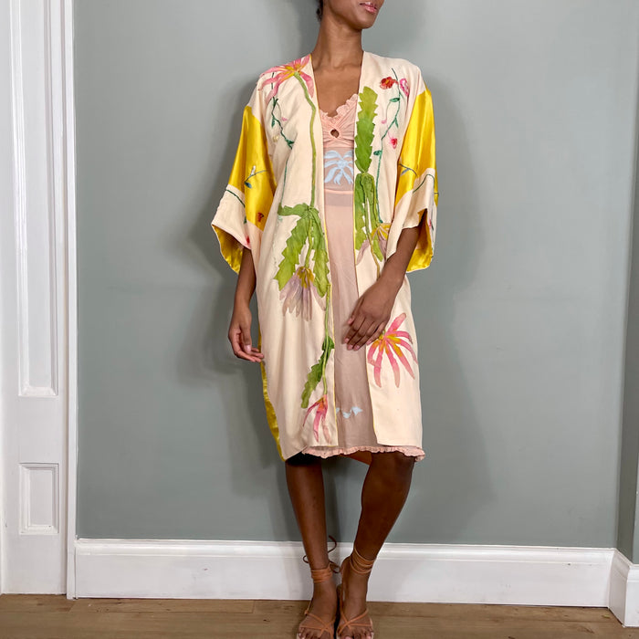 Zoe, floral yellow embroidered kimono