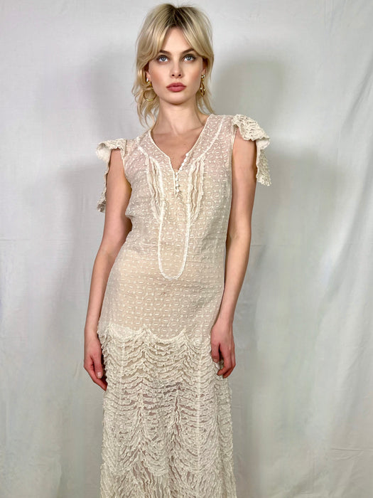 Abelle, 20s white lace froth dress