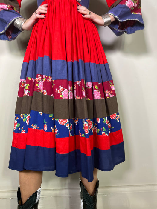 Ganesha, 70s Afghan floral dress