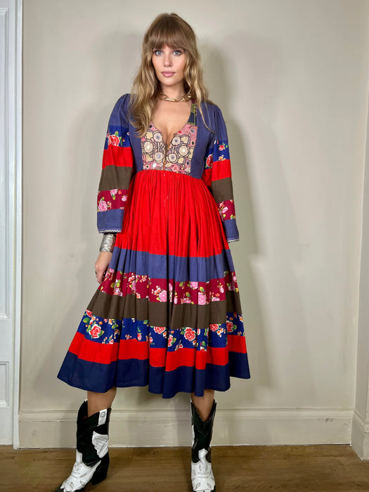 Ganesha, 70s Afghan floral dress