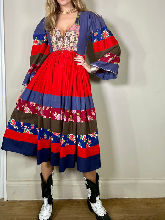 Ganesha, 70s Afghan floral dress