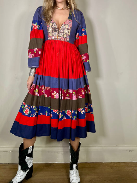 Ganesha, 70s Afghan floral dress