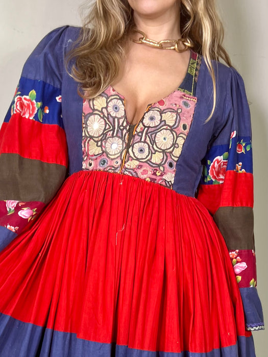 Ganesha, 70s Afghan floral dress